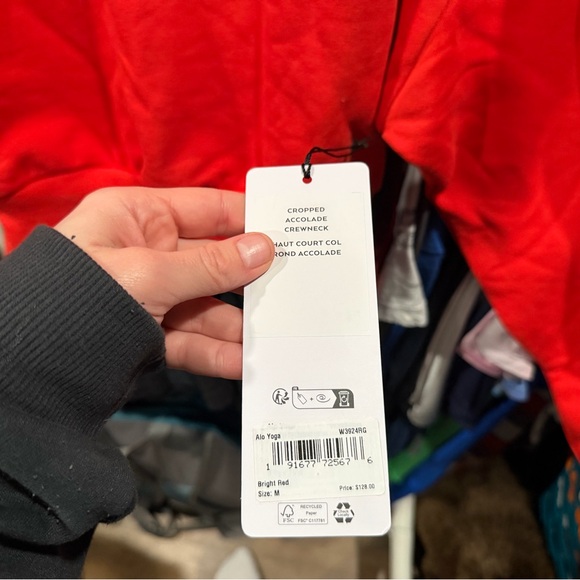 ALO Yoga Vibrant Red Crewneck - Picture 4 of 6